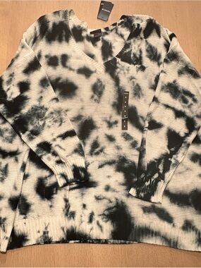 Torrid Blue & White Tie-Dye V-Neck Sweater